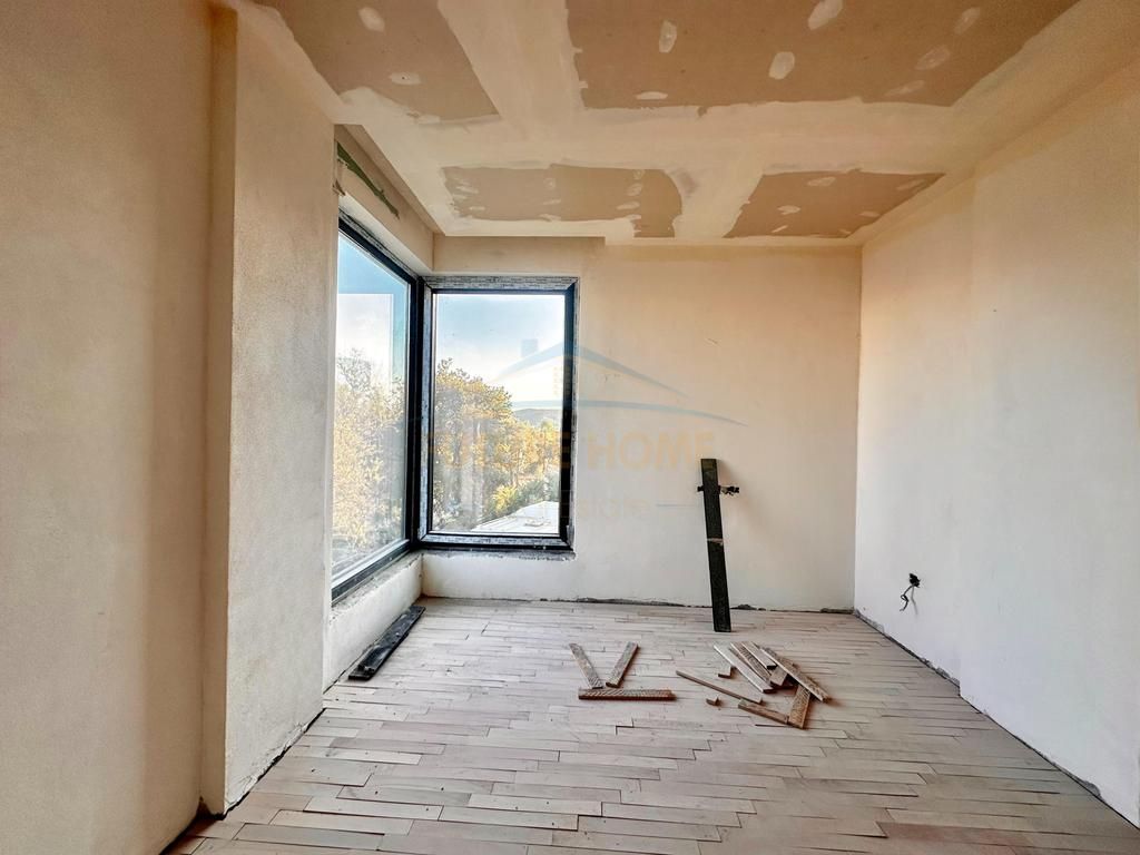 For sale, Villa in the Roses Residence, near Lake Farka