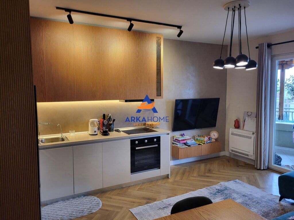 FOR SALE APARTMENT 1+1+BALCONY "TODI SHKURTI STREET, NEAR THE FORMER ELECTRIC MARKET" 150,000 EURO
