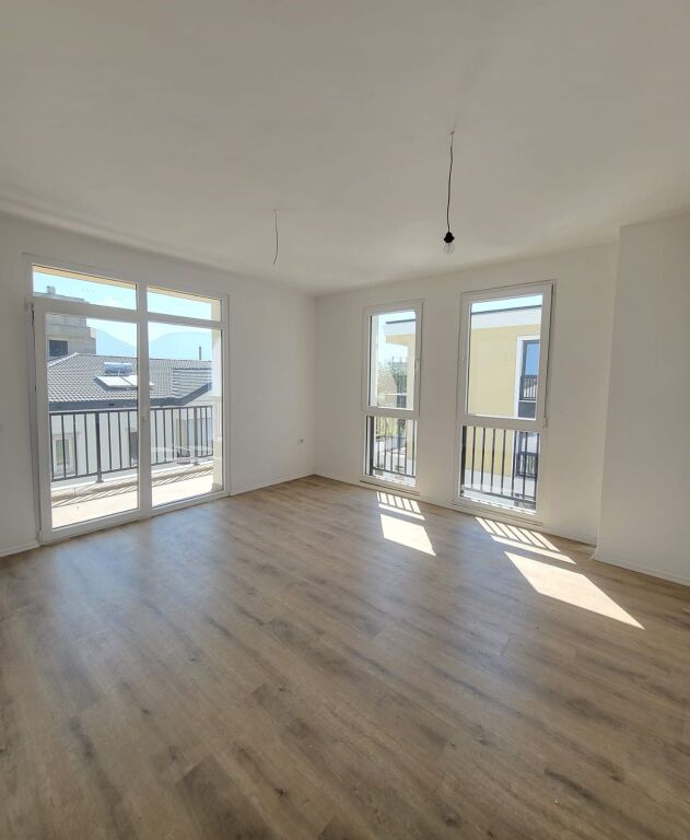 Apartment 1+1 +Balcony, for sale – Old Sauk, Tirana 🌿