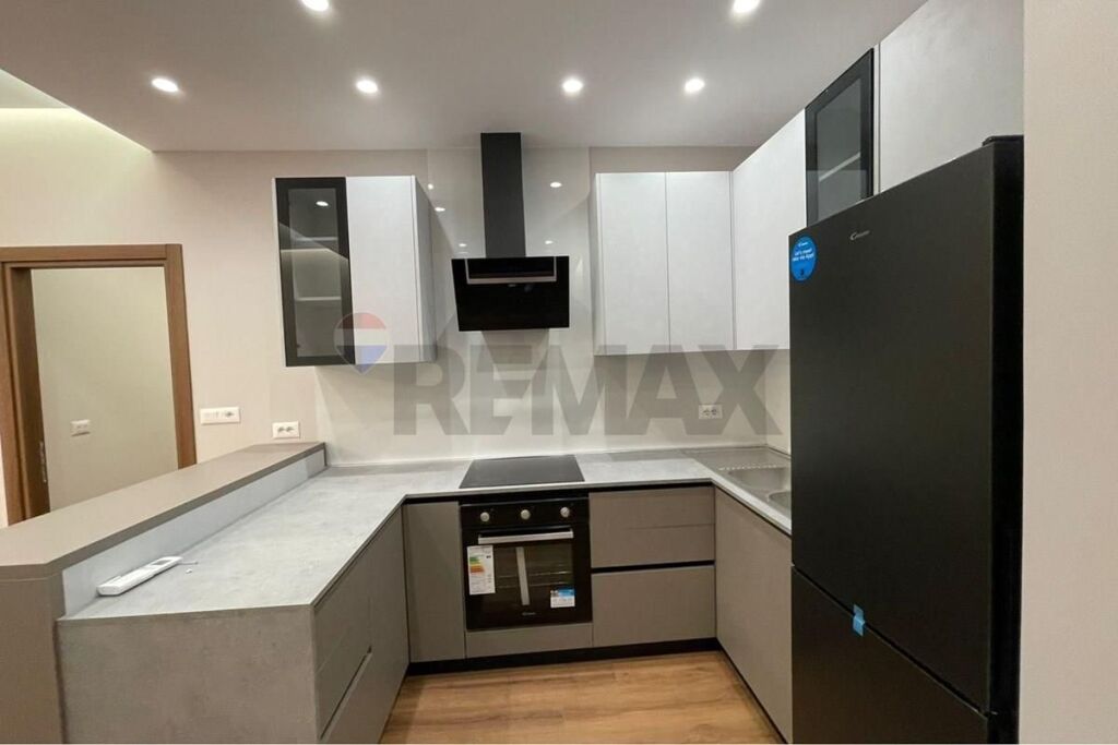 Apartment - For Rent - Arlis Complex, Tirana