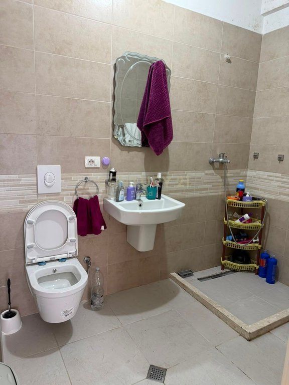 JEPET ME QERA APARTAMENT 2+1+2 TE KOMPLEKSI REZIDENCIAL SIMA COM ! 600 € /Muaj