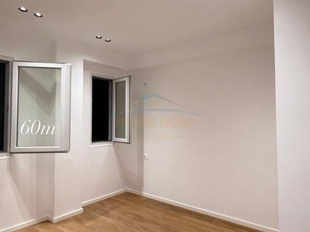 For sale, Apartment 1+1, 21 Dhjetori