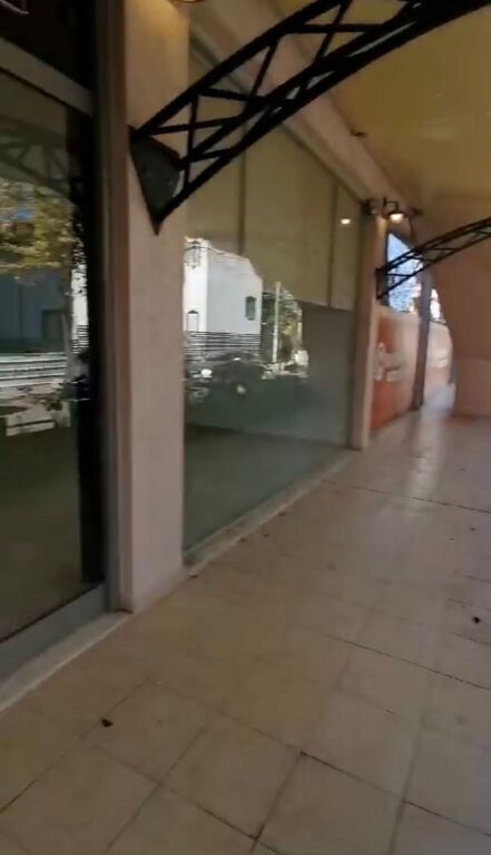 Ambient biznesi 230 m² me qira në Kodrën e Diellit
