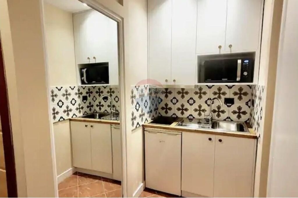 Apartment - For Sale - 9 Floors, Tirana(ID: 530221066-264)