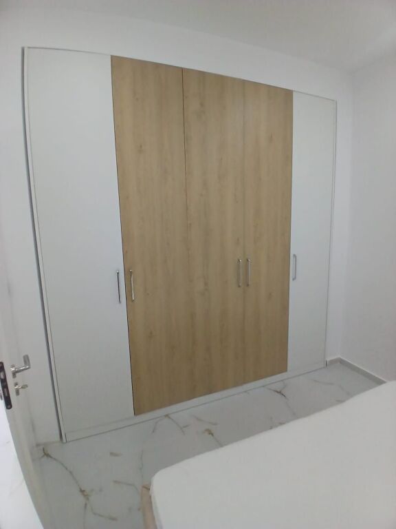 🏡 **SHITET APARTAMENT 1+1 PRANË BASHKISË** ✨