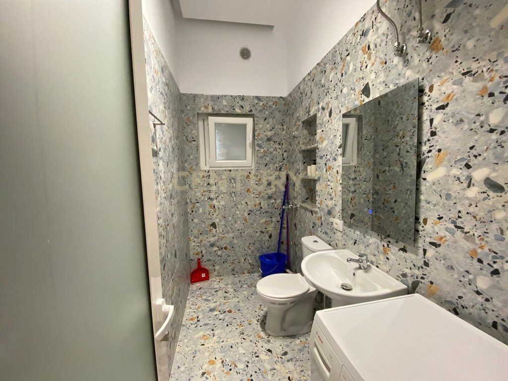 Apartment 1+1 with parking space for rent in Astir !