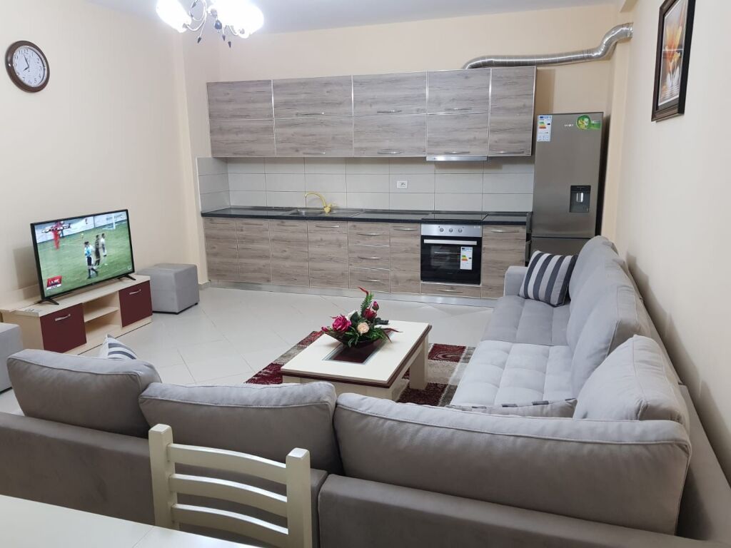 Apartment 1+1 for rent in Astir near Bar Artistit