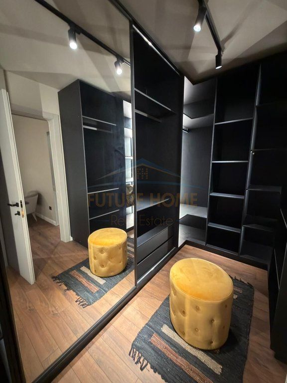 Shitet, Apartament 3+1+3 , Rezidenca Long Hill, Tiranë