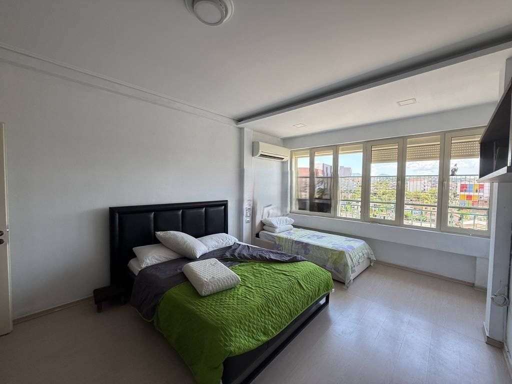 APARTMENT 2+1+2 FOR SALE, "ALI VISHA" STREET, NEAR THE "GRAND COMPLEX", NEAR THE ELECTRIC MARKET!