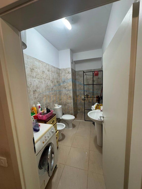 SHITET APARTAMENT 3+1 NE MANGALEM, ALI DEM