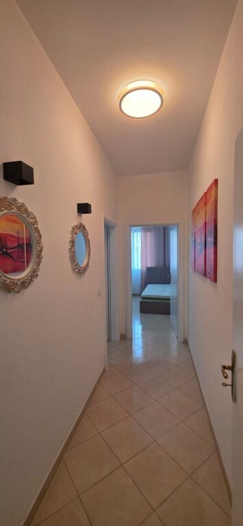 Jepet me qera Apartament 2+1 ne Yzberisht / Prane Nela6