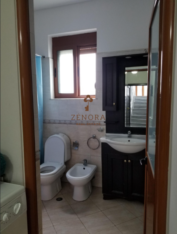 Villa di 6 piani in vendita a Selitë, Tirana (G51116TR)