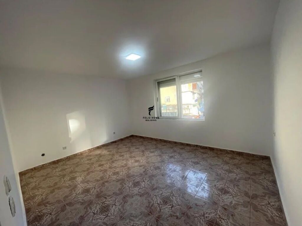 OFFICE FOR RENT 80 M2 FERIT XHAJKO STREET 50,000 LEKE FH-81199