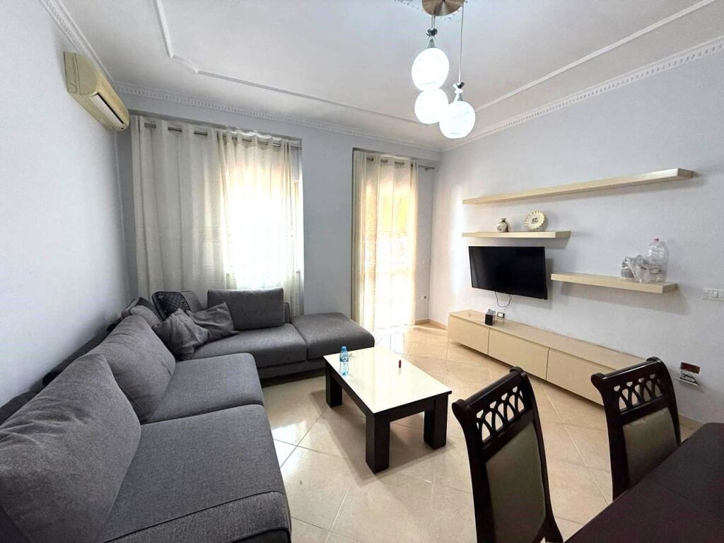 🏡 Appartamento 2+1 in Affitto a 5 Maji, 500 mila lek