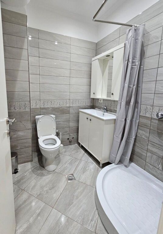 📌 JEPET ME QIRA – APARTAMENT 2+1+2 PRANË KOPSHTIT ZOOLOGJIK