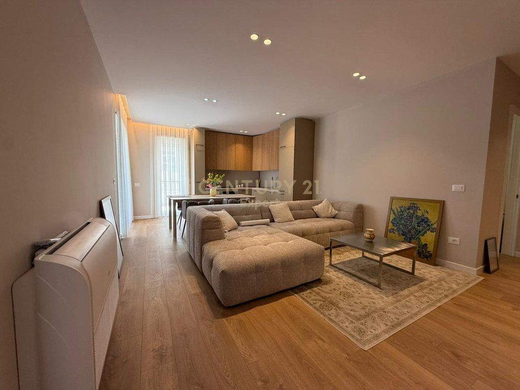 Apartment 2+1 for rent at Donika Center