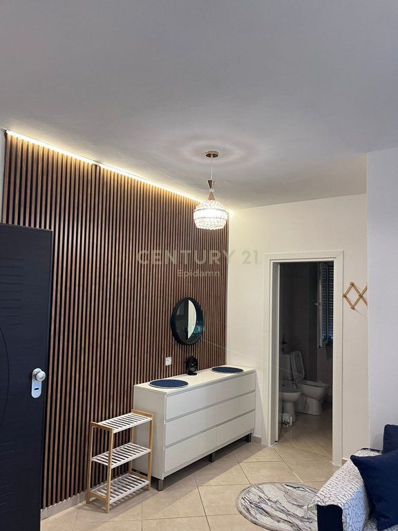 Mundësi Investimi! Apartament 1+1 në Shkëmbin e Kavajës