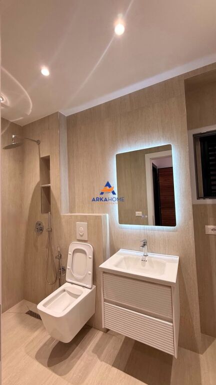 IN VENDITA APPARTAMENTO 1+1+BALCONE "AL 21 DICEMBRE" 155.000 EURO