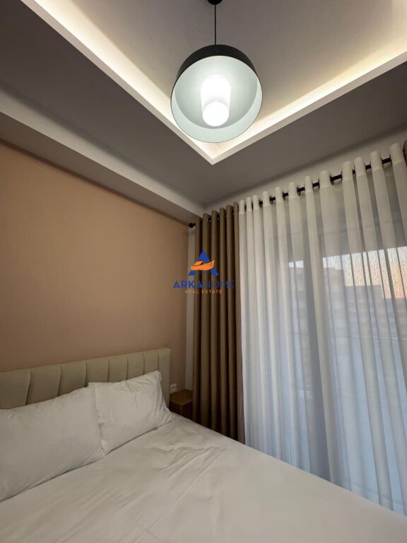 AFFITTASI APPARTAMENTO 1+1 + BALCONE "COMPLESSO KADIU, ALI DEM" 52.000 LEKE