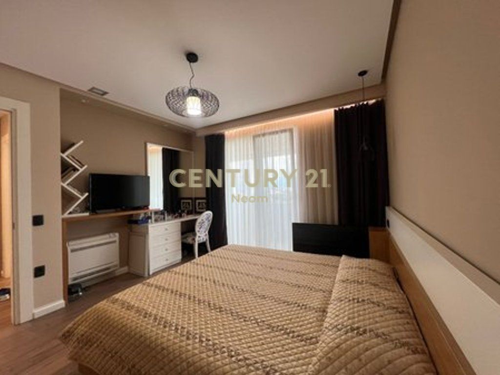 FOR RENT, MODERN PENTHOUSE 1+1 with PARKING SPACE, Artificial Lake ‼️ 1,200 € /Month