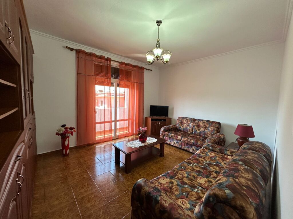 Apartament 2+1, Pazari Ri!
