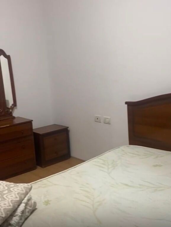 Apartament 1+1+parkim me qera - Astir
