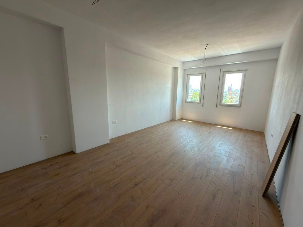 Paskuqan, shesim apartament 1+1 në pozicion strategjik 105,000 €