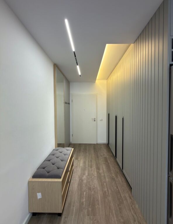 Apartament 2+1 per qera te Kontakti