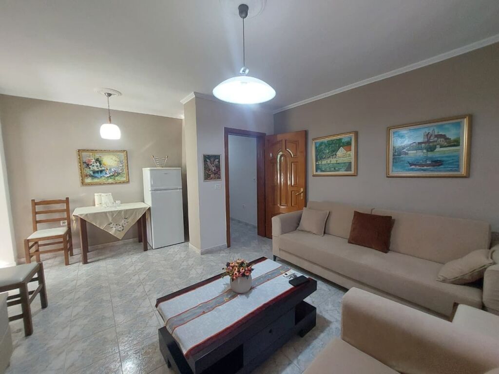 🏢Elbasan Street, near the Treasury Branch, a 1+1 furnished apartment is for rent, 50,000 Leke