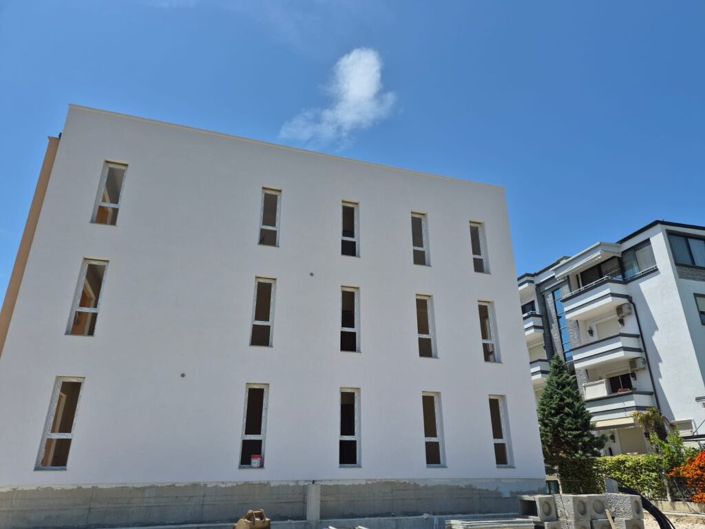 🏡 Shitet Apartament 1+1 pranë detit – Gjiri i Lalzit