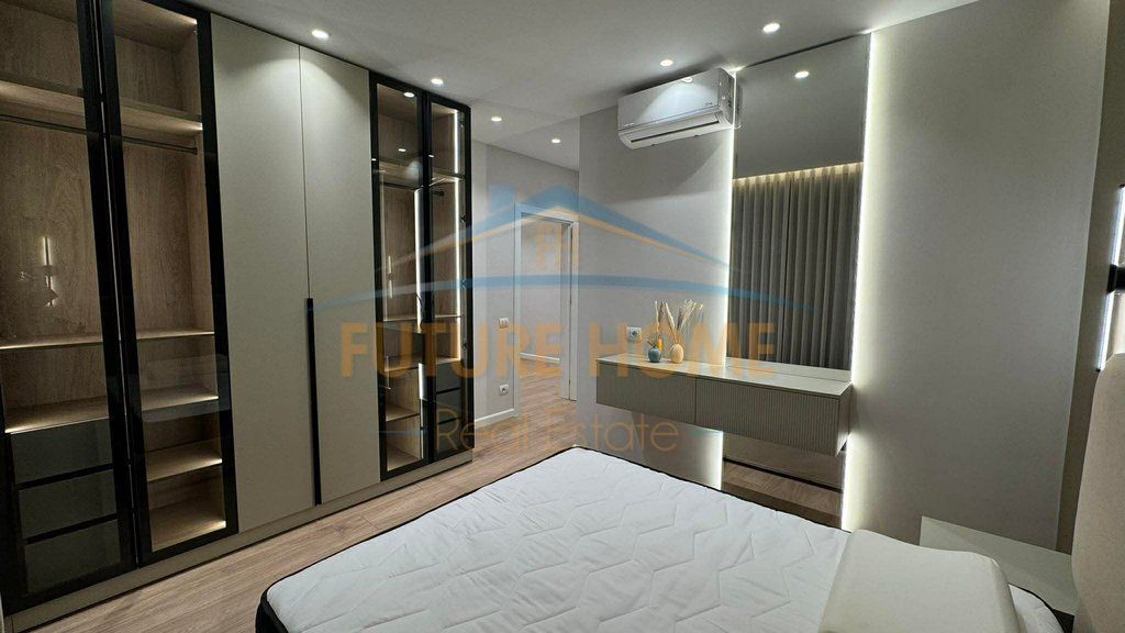 For sale 2+1+2, Golden Tower Residence, Mine Peza Street. UNA67200