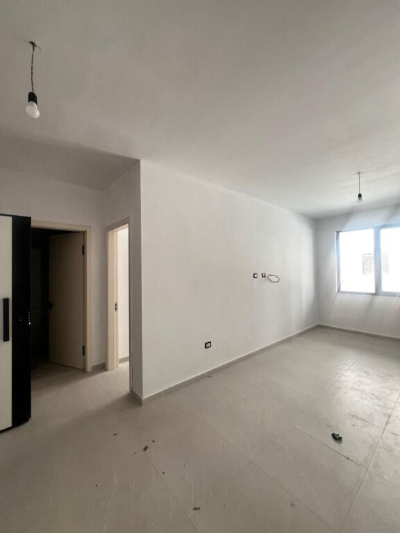 SHITET APARTAMENT 1+1 PAJA RESIDENCE, MALI I ROBIT, GOLEM