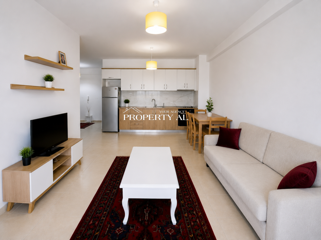 Apartament 1+1 për Shitje në Vlorë – Pamje e Hapur nga Ishulli i Sazanit