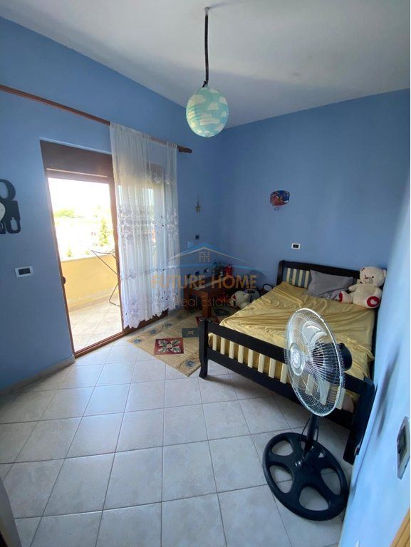 𝐀𝐩𝐚𝐫𝐭𝐚𝐦𝐞𝐧𝐭𝐨 3+1 in vendita, 3° piano di una villa, Shkozë, Tirana