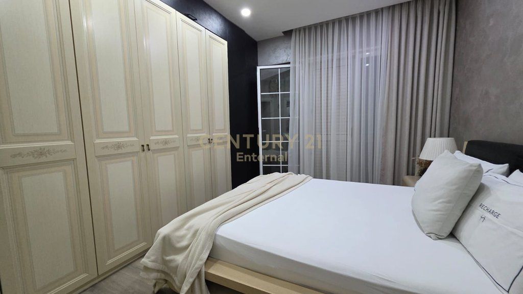 Apartament 2+1+2 Per Shitje ne Vlore