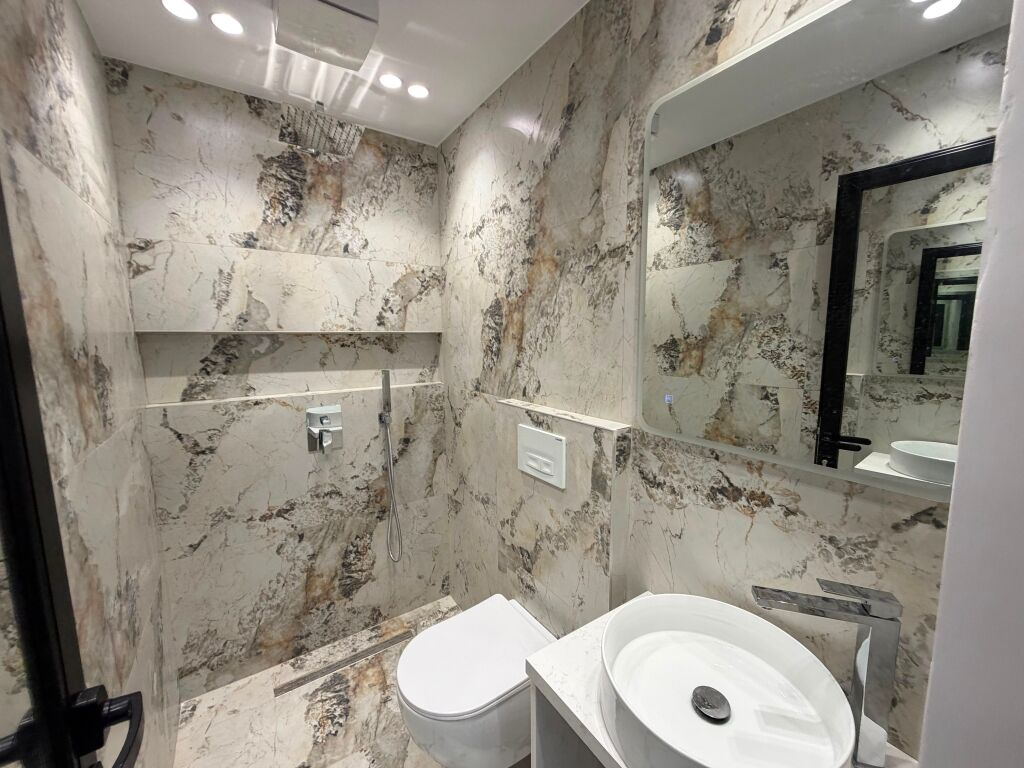 2 Studios for sale together – Myslym Shyri