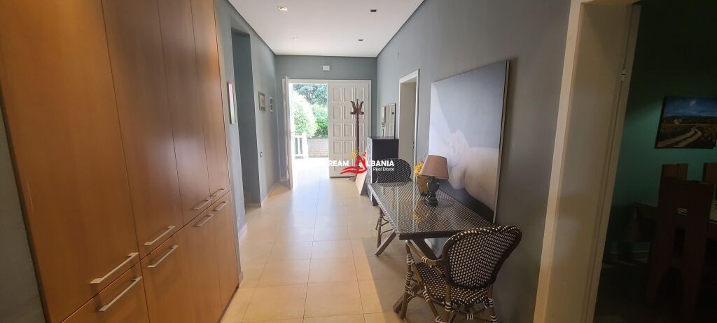 Villa with Yard for Rent in Laprake Near the Military Hospital in Tirana (ID 4251329)