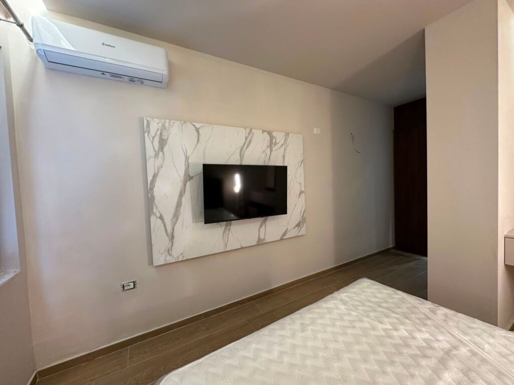 Apartment 1+1 + parking space for rent – Xheluks Complex
