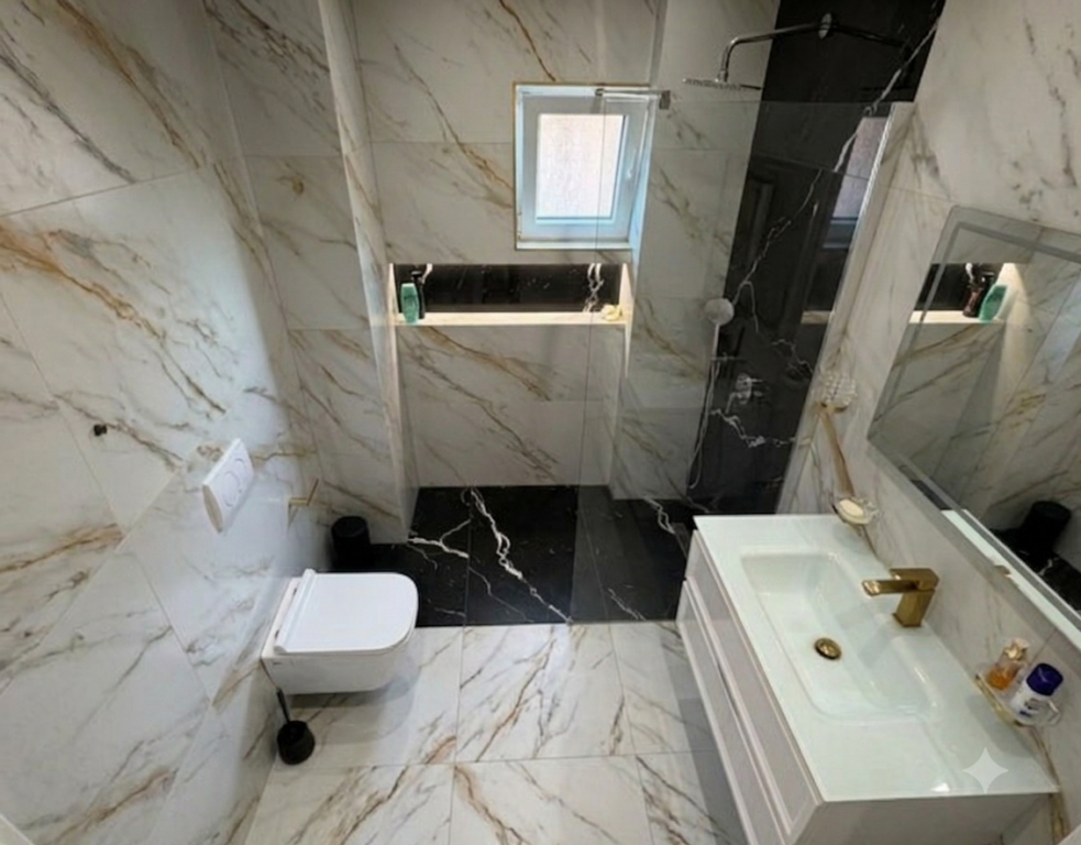 Qera, Apartament 2+1, Pallati me Shigjeta, Tirane.
