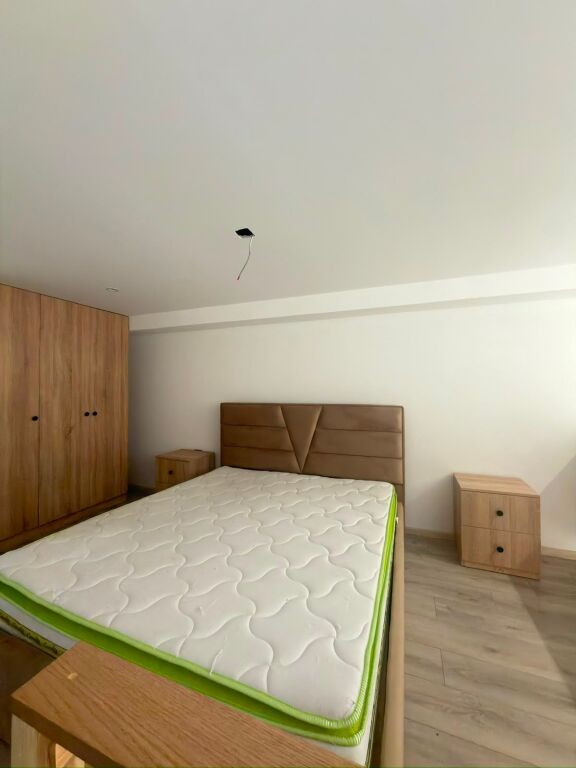 Jepet me qira duplex tek Golden Park 3
