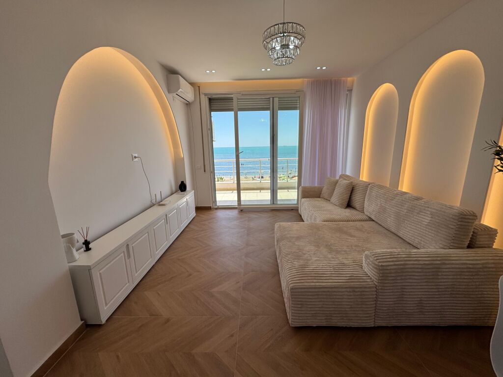 Jepet Apartament me qera 1+1 pamje ballore deti