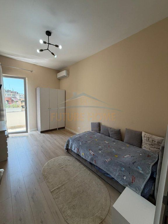 Rent, Apartment 2+1, Barricades Street, Tirana.