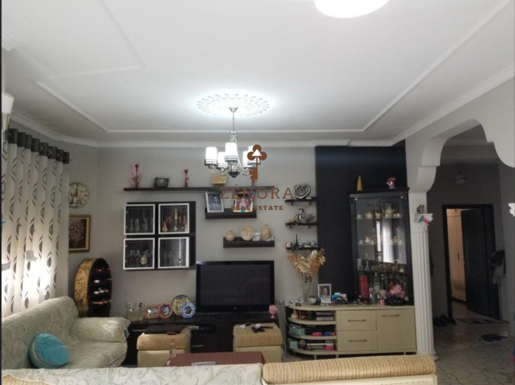 Villa di 6 piani in vendita a Selitë, Tirana (G51116TR)