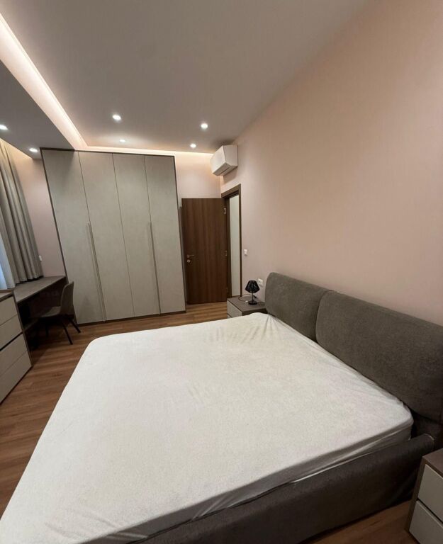 Jepet me qera apartament 2+1+2   Farmacia 10