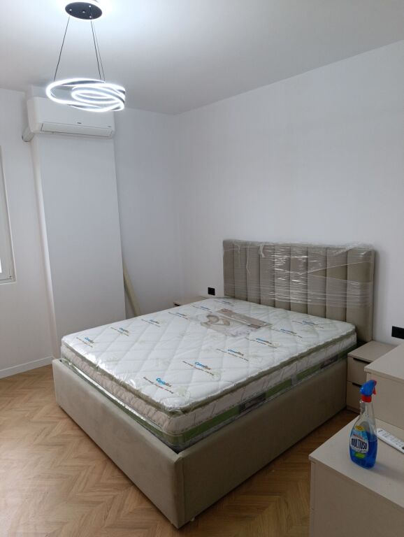 Shitje | Apartament 2 + 1 | Rruga Petro Nini Luarasi | 205000 €