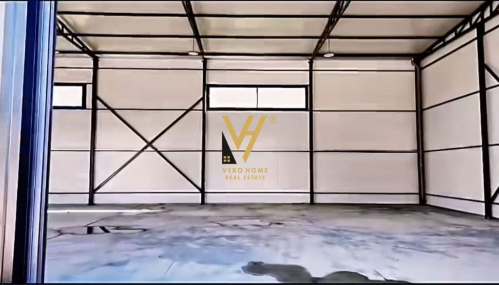 WAREHOUSE 300 M2 FOR RENT IN LAKNAS 160,000 LEKE