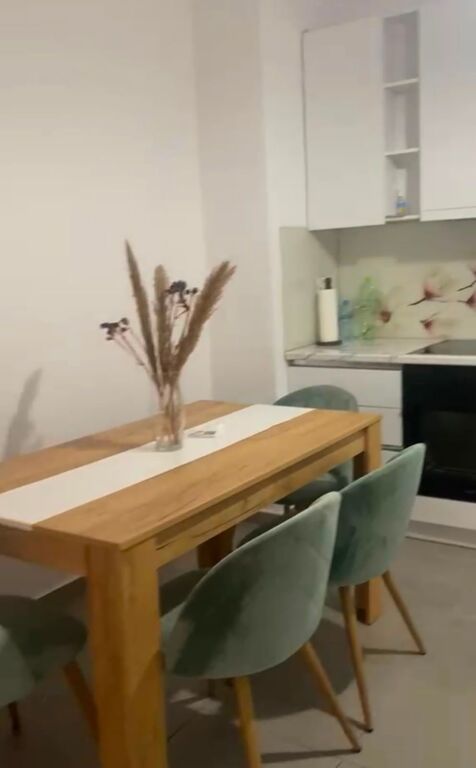 Apartament 1+1+parkim me qera - Astir