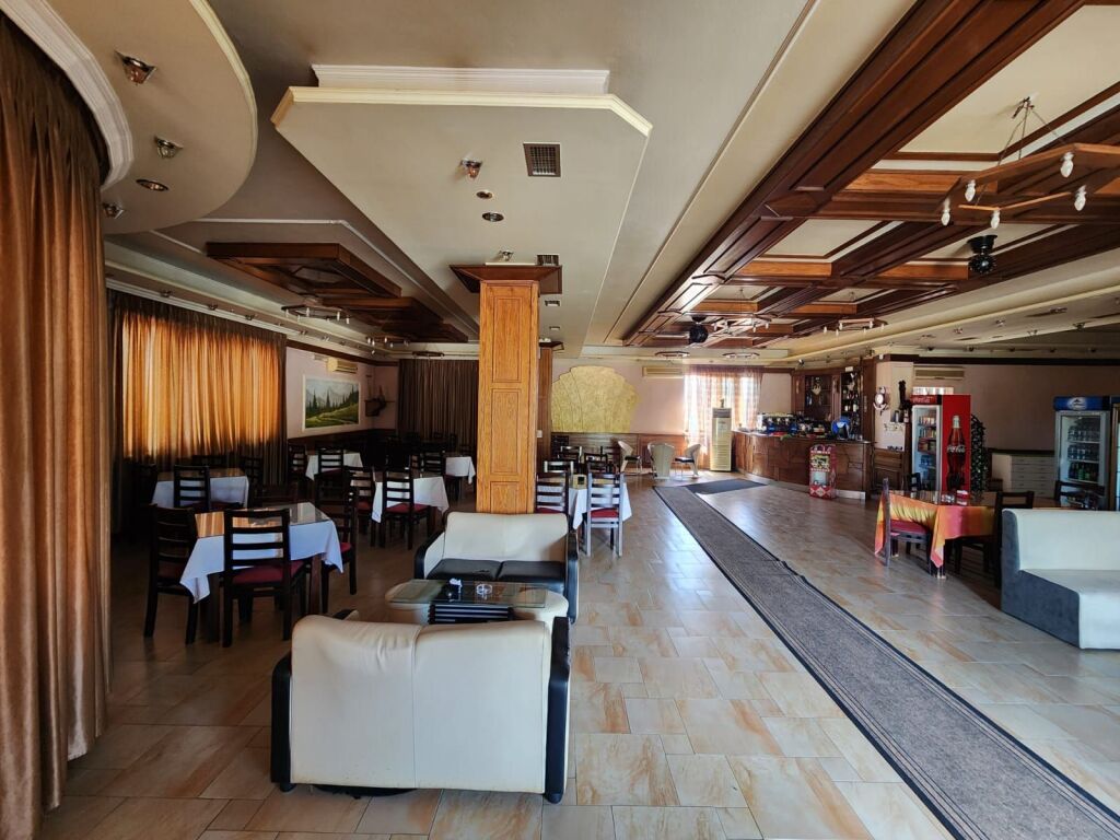 🏢 IMMOBILE COMMERCIALE IN VENDITA – STRADA DEL GOLFO DI LALËZ