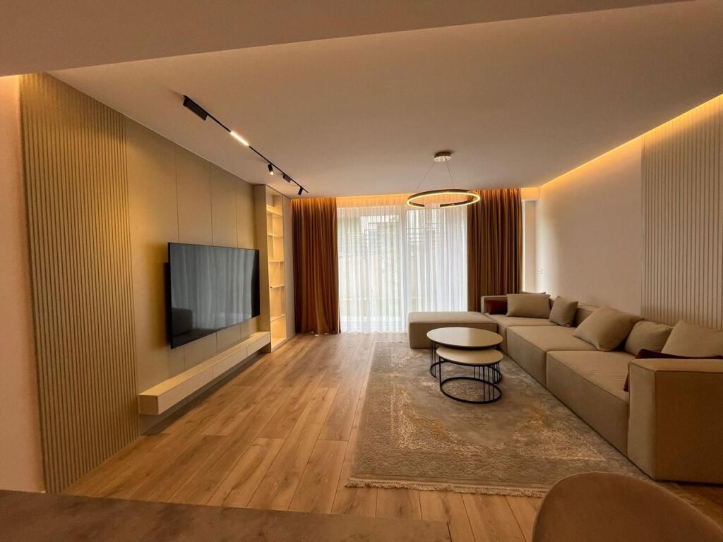 🏡 Apartment 3+1 with Private Yard for Rent in Kodrën e Diellit 2
