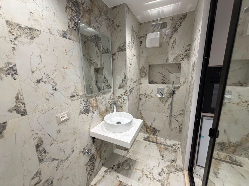 2 Studios for sale together – Myslym Shyri
